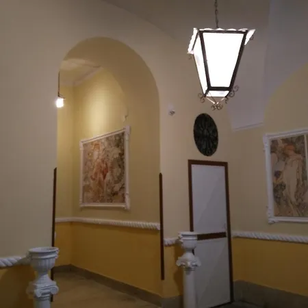 Bed & Breakfast Palazzo Ajala B&B 2*